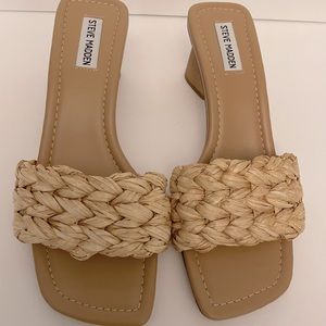 New Steve Madden Raffia Braided Sandal